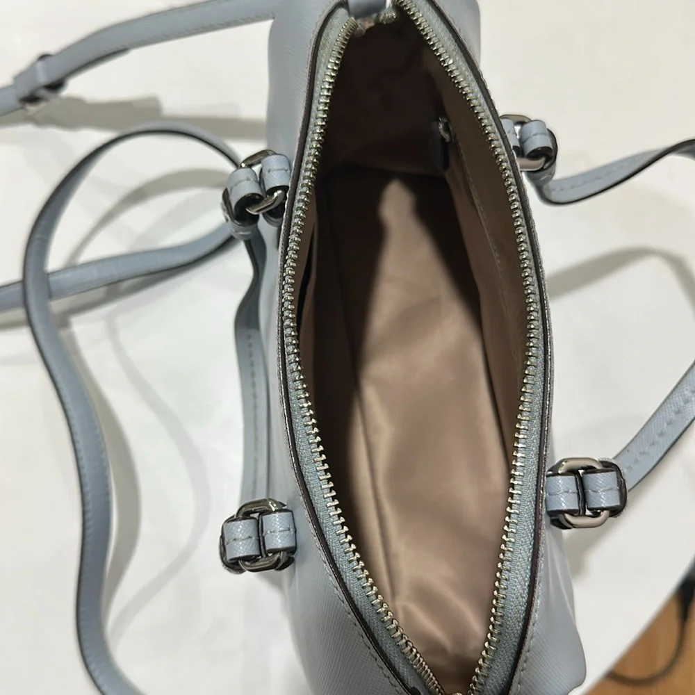 Authentic coach handbag - Picture 3 of 5
